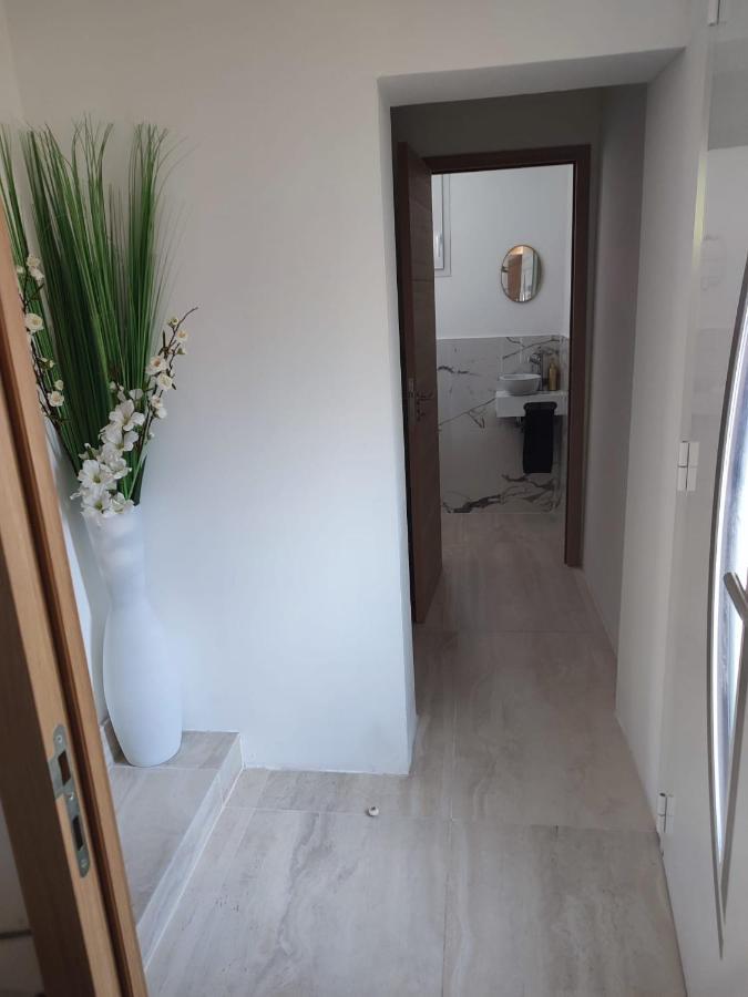 Magnifique Appartement 2 Chambres Avec 50 M2 De Jardin Privatif ラ・クロ エクステリア 写真