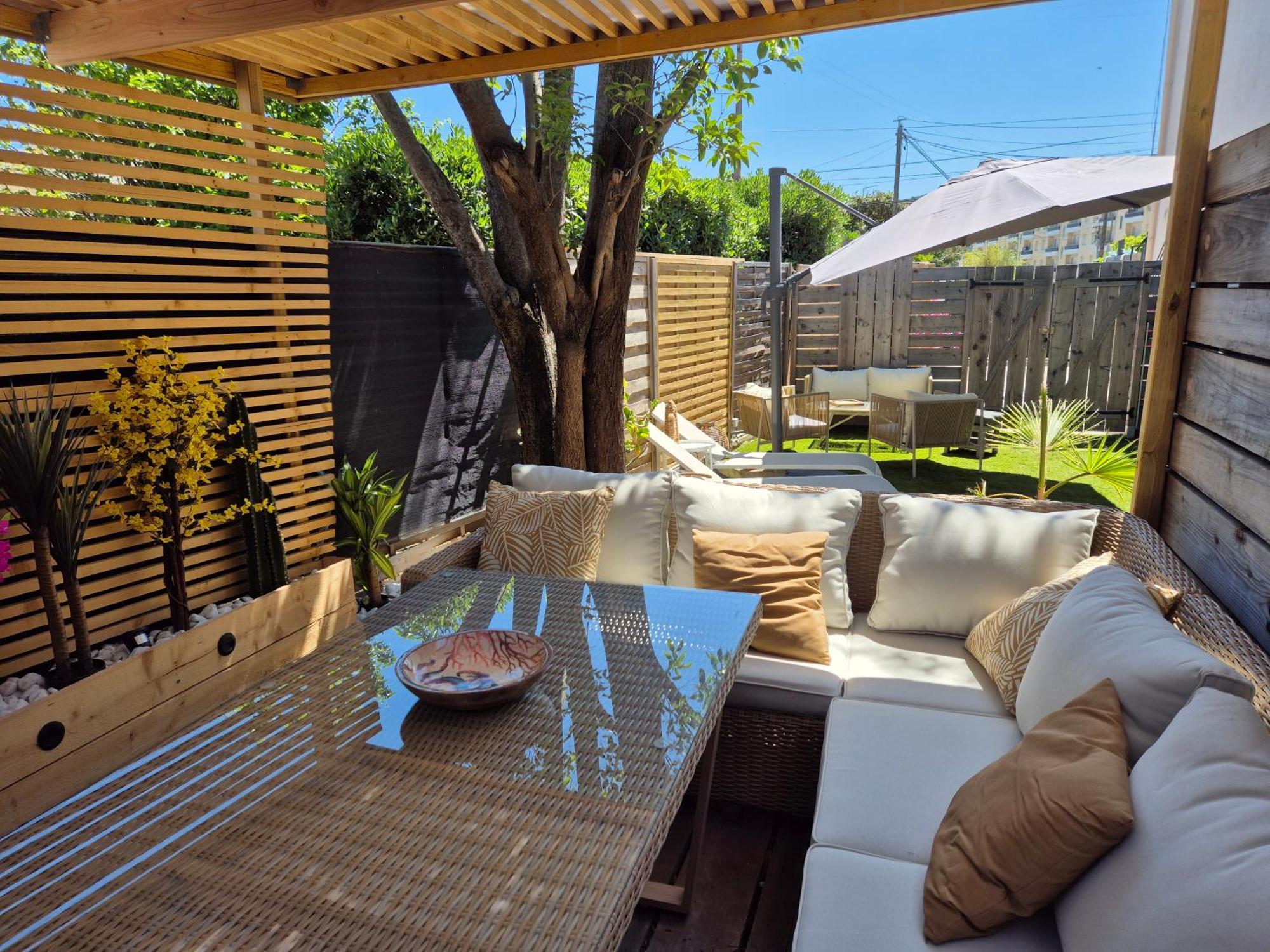 Magnifique Appartement 2 Chambres Avec 50 M2 De Jardin Privatif ラ・クロ エクステリア 写真