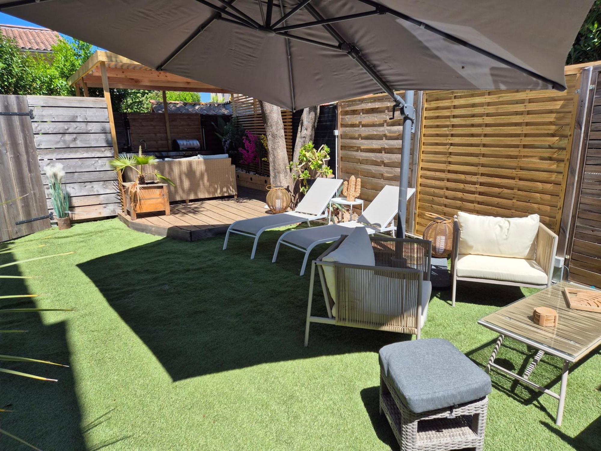 Magnifique Appartement 2 Chambres Avec 50 M2 De Jardin Privatif ラ・クロ エクステリア 写真